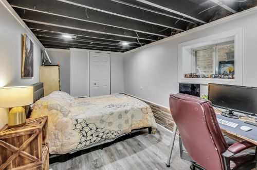 5327 Oakdale Ave, Chicago IL 60657-8139 exterior