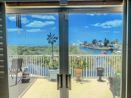 13435 Starfish Dr, Port Richey FL  34667-7606 exterior