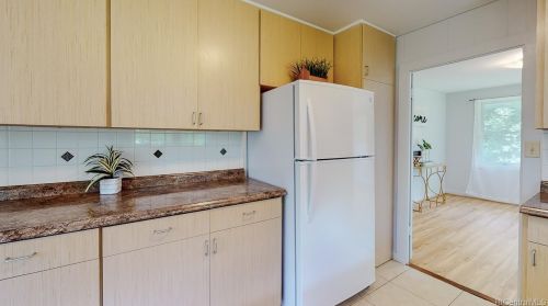 3680 Alani Dr, Honolulu HI 96822-1404 exterior