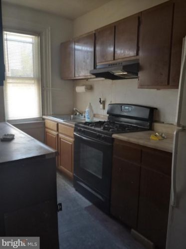 4561 Marvine St, Philadelphia PA 19140-1238 exterior