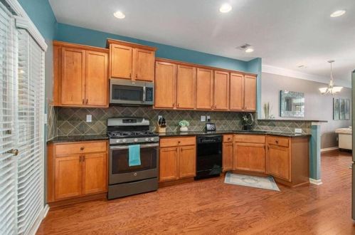 839 Commonwealth Ave, Atlanta GA 30312-3662 exterior