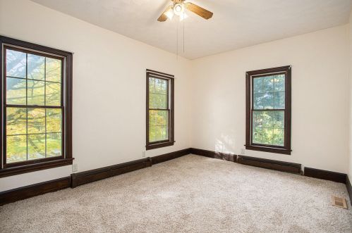 3280 D Ave, Kalamazoo MI  49009-5602 exterior