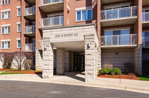 6560 Diversey Ave, Chicago IL  60707-2301 exterior