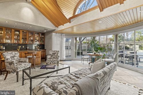 3005 45th St, Washington DC 20016-3528 exterior