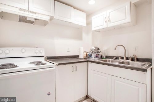 4510 Brk St, Washington DC 20019-3424 exterior