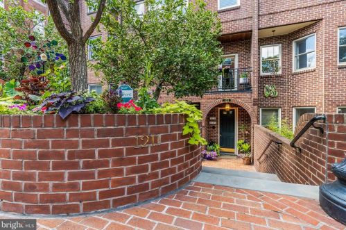 1211 28th St, Washington, DC 20007-3315