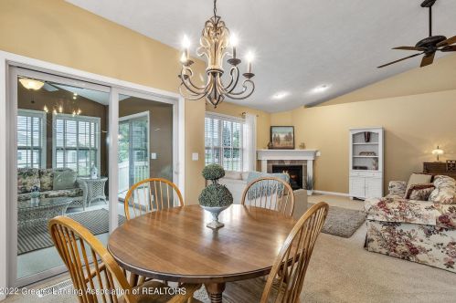 4106 Presidents Way, Dewitt MI 48820-7883 exterior