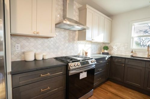 1311 Hosea L Williams Dr, Atlanta GA 30317-1701 exterior