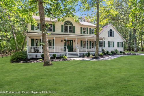 5 Dickens Ct, Jackson Twp NJ  08527-2844 exterior