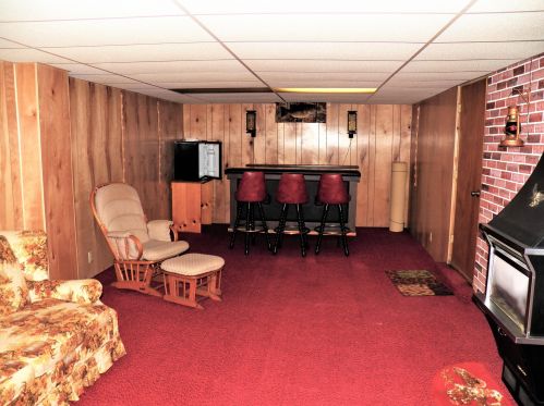 1622 Jackson St, Manitowoc WI 54220-6463 exterior