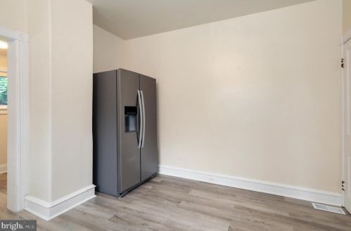 403 Howard St, Riverton NJ 08077-1328 exterior