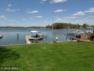 1655 Cliff Dr, Edgewater, MD 21037-4922