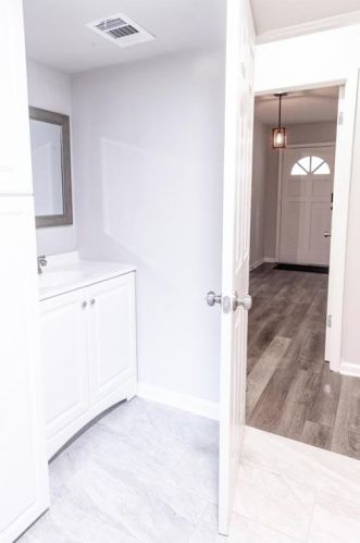 2957 Eleanor Ter, Atlanta GA  30318-6078 exterior