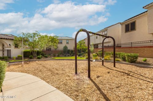 17237 9th Pl, Phoenix AZ 85022-7857 exterior