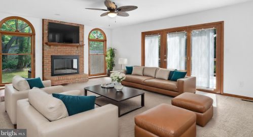 1 Madison Ct, Southampton NJ  08088-9046 exterior