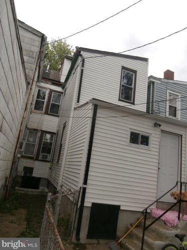 514 Tyler St, Trenton NJ  08609-2622 exterior