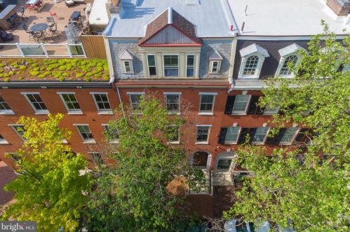 2004 Delancey St, Philadelphia PA  19103-6510 exterior