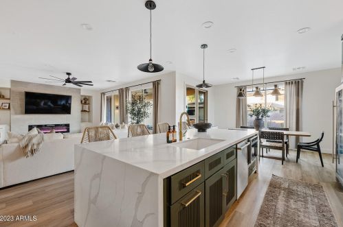 14 Blue Ridge Way, Chandler AZ  85248-5126 exterior