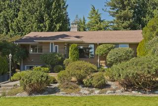 332 159th St, Seattle, WA 98155-5726