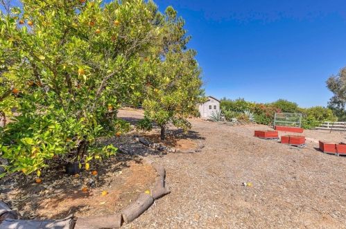 31150 Avenida Del Reposo, Temecula CA 92591-1719 exterior