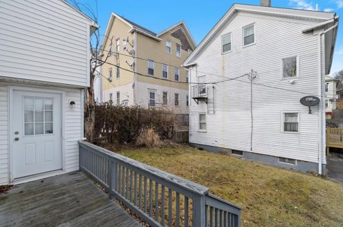 76 Newark St, Providence RI 02908-5316 exterior