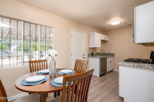 2617 Coconino Vis, Tucson AZ  85713-4002 exterior