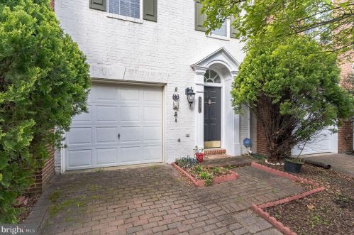 5001 Murtha St, Alexandria VA  22304-8603 exterior