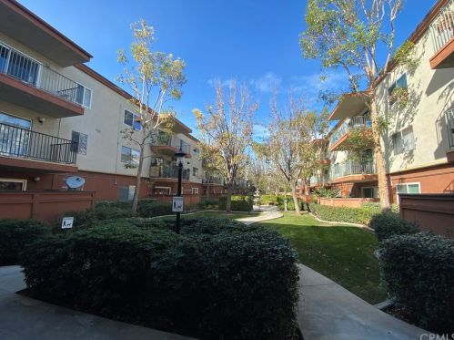 400 Acacia Ave, Fullerton CA 92831-4011 exterior