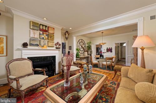 120 Queen St, Alexandria VA 22314-2610 exterior