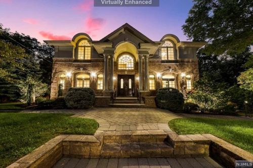 32 Lenox Ave, Demarest NJ 07627-2112 exterior