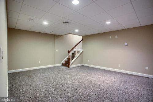 43 Midway Farms Ln, Lancaster PA 17602-2671 exterior