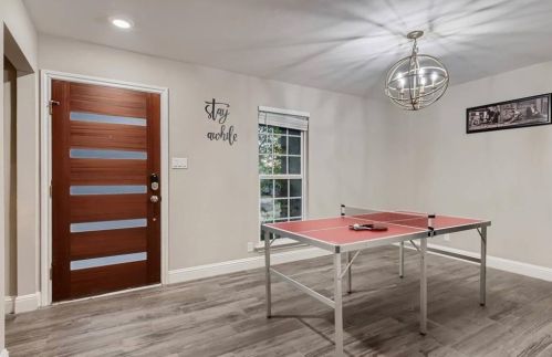 8608 Delaware Ct, Austin TX  78758-7422 exterior