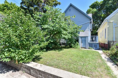 1109 18 St, Milwaukee WI 53233-1131 exterior