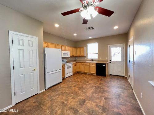 200 Beechnut Pl, Chandler AZ  85248-6353 exterior