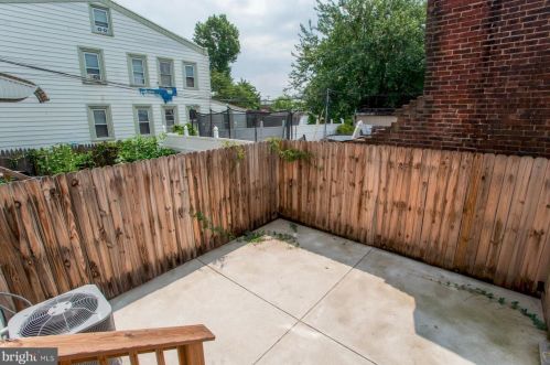 5809 Ditman St, Philadelphia PA 19135-4043 exterior