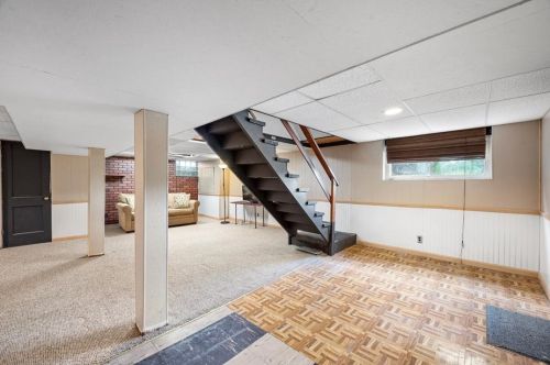 50 Kenneth Dr, Pittsburgh PA 15223-1204 exterior