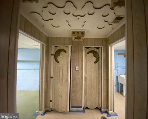 802 Hayward Ave, Silver Spring MD 20912-5808 exterior