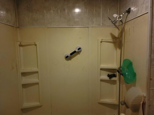 2327 7 St, Milwaukee WI 53215-3205 exterior