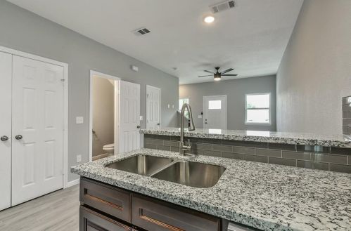 16337 Eastchase, Montgomery TX 77316-6701 exterior