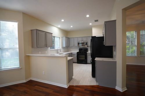 12408 Beartrap Ln, Austin TX  78729-7938 exterior