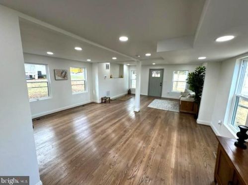 3101 Memorial St, Alexandria VA 22306-1542 exterior