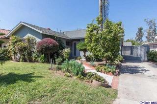 2415 8th Ave, Los Angeles CA  90018-1767 exterior