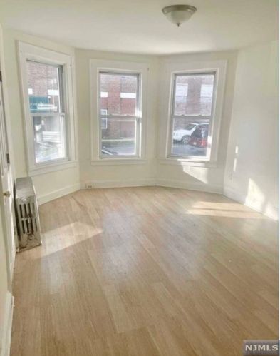 266 9th St, Paterson NJ  07508-2006 exterior