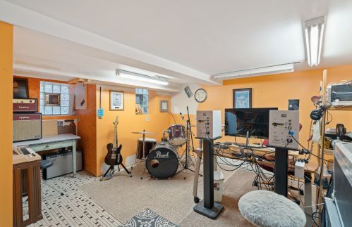 3448 Ridgeway Ave, Chicago IL 60659-1117 exterior