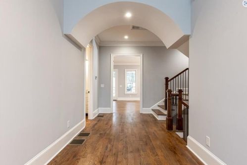 4101 Brookview Dr, Atlanta GA 30339-4605 exterior