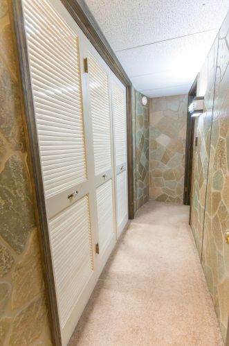 5720 Juanita Dr, Grand Rapids MI 49508-6428 exterior