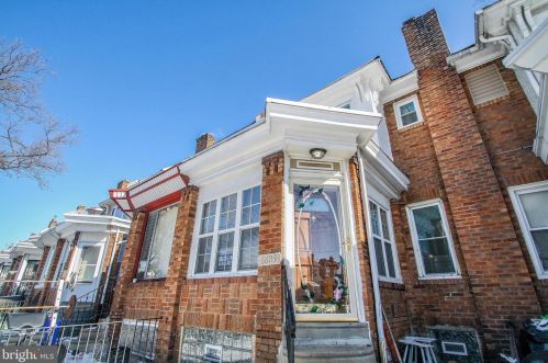 6603 18th St, Philadelphia, PA 19126-2618