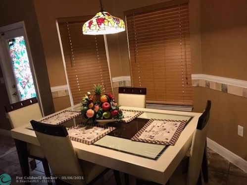 570 Ryder Rd, Fort Pierce FL 34953-6003 exterior