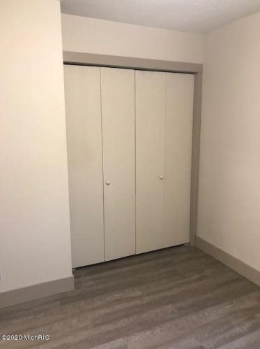 3119 Riviera Dr, Grand Rapids MI 49512-1862 exterior