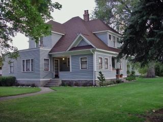 1104 Grace Ave, Spokane, WA 99205-3444